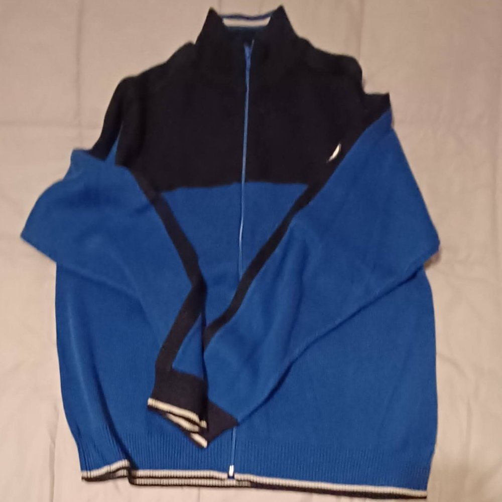 zip up sweaters
